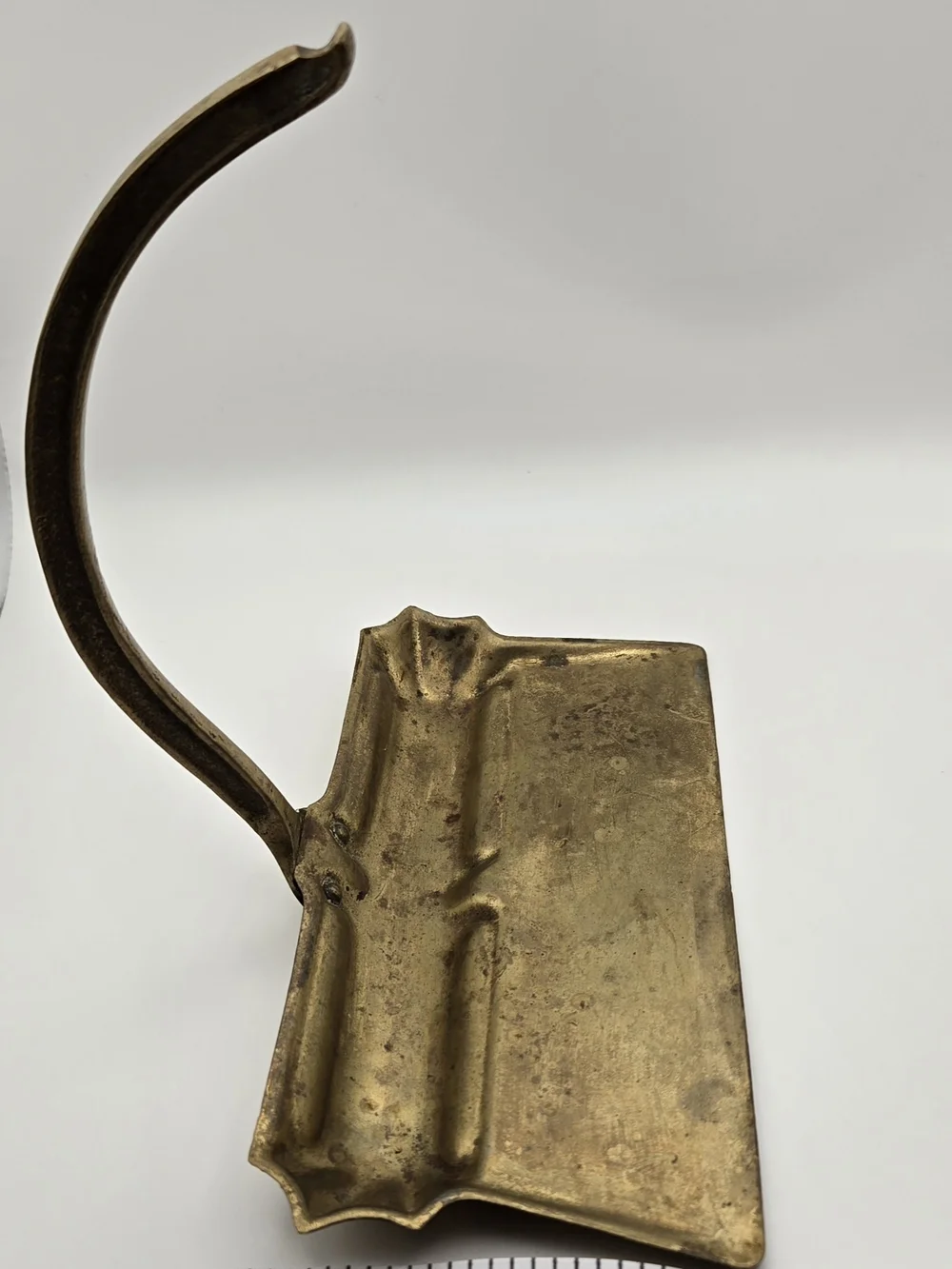 ✨ Vintage Brass Silent Butler Crumb Catchers – Set of 2 - Picture 15 of 15